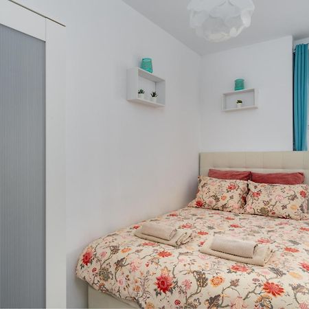 Nice Apartments 20 Meters From The Beach Fuengirola Ngoại thất bức ảnh